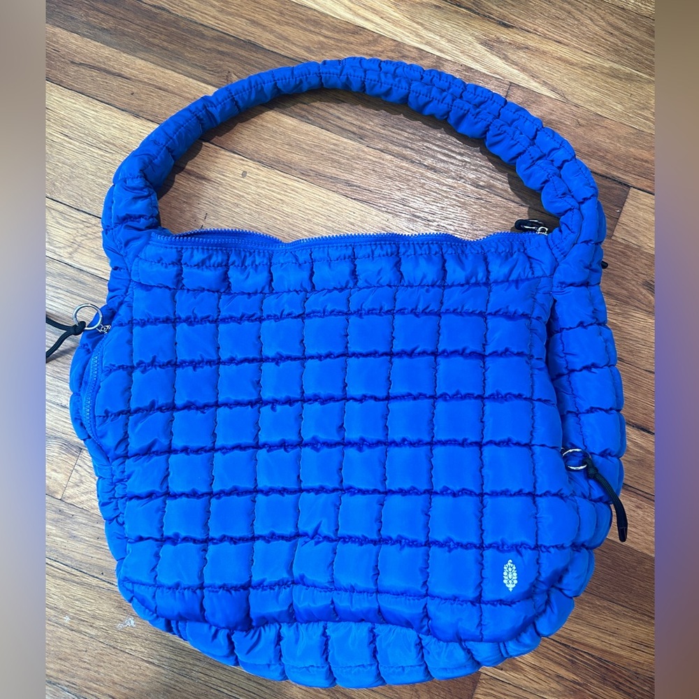 Free people carry on